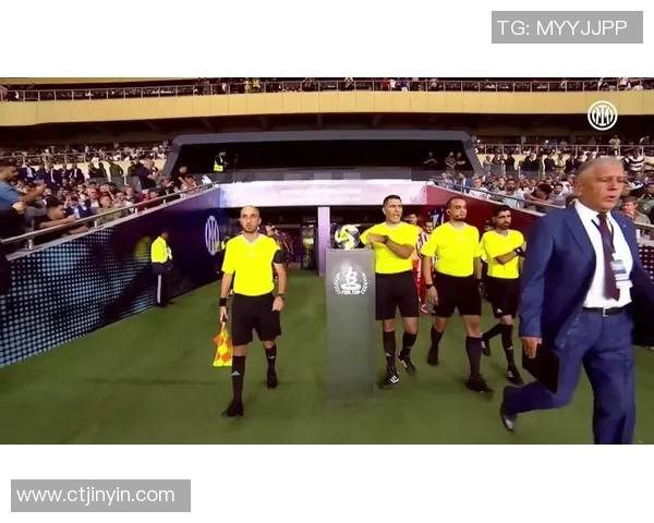 利比亚足球明星球员因场外争议引发媒体热议与球迷反响 利比亚足球明星球员因场外争议引发媒体热议与球迷反响