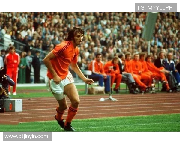 足球明星与总统的角色定位与影响力的深刻对比分析 足球明星与总统的角色定位与影响力的深刻对比分析