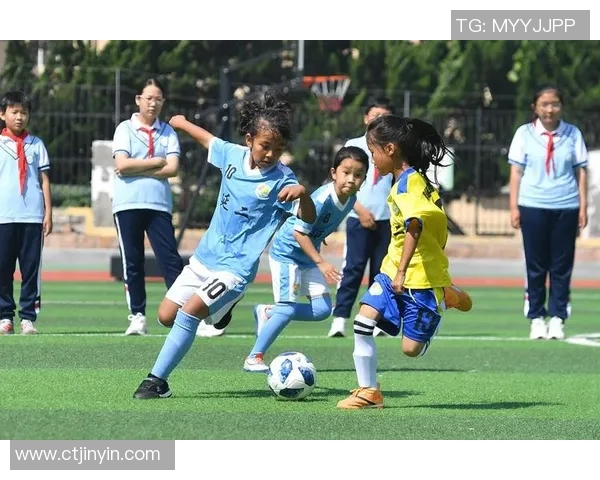 足球明星的宝宝们是否已经在绿茵场上展现他们的天赋与潜力