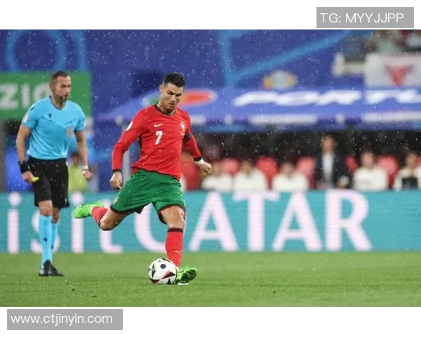 足球明星罗那尔多的传奇人生与辉煌成就全景回顾